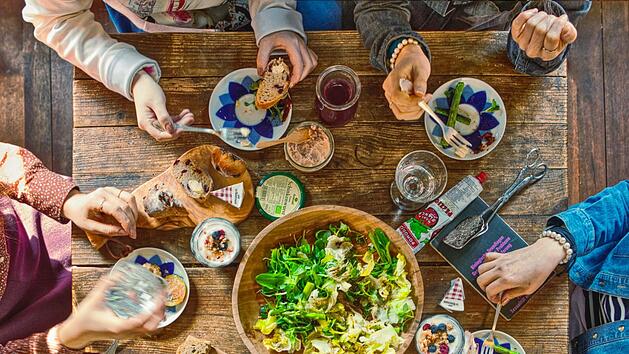 Gesunde, farbenfrohe und abwechslungsreiche Gerichte bietet die pflanzliche Ernährung. Foto:  Doyoun Seo/unsplash.com