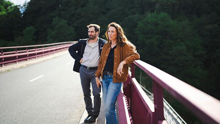 Kommissar Romain Valant (Th&eacute;o Costa-Marini) war fr&uuml;her mit den verschwundenen Kindern befreundet. Gemeinsam mit seiner Kollegin No&eacute;mie Chastain (Laura Smet) m&ouml;chte er nun herausfinden, was ihnen zugesto&szlig;en ist.