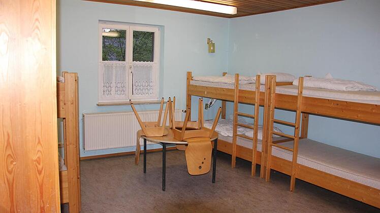 Blick in eines der Sechs-Bett-Zimmer.Foto: Ralf Kestel