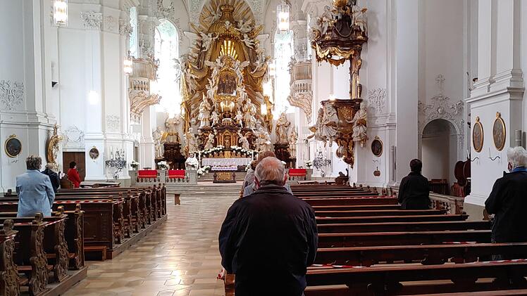 Maximal 56 Gläubige hätten am Gottesdienst teilnehmen können. Um 10.30 Uhr kamen nur 22. Foto: Thomas Weichert