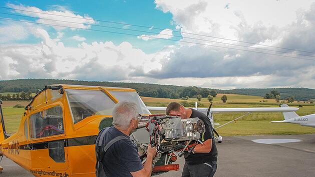 Christoph Schneider (li.) und Andi Herrmann sind Bastler aus Leidenschaft.