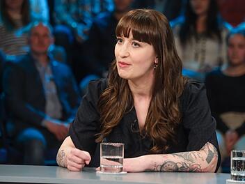Linken-Fraktionsvorsitzende Heidi Reichinnek schoss bei "Hart aber fair" vehement gegen CDU-Politiker Tilman Kuban.