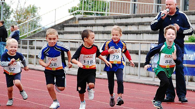 Ab geht die Post: Start zum Bambini-Lauf über 400 Meter.