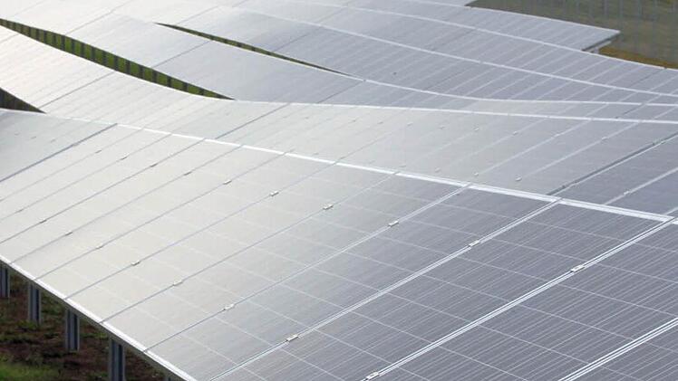 Die Solaranlage zwischen Hammelburg und Untererthal. Eine Photovoltaikanlage kommt in Ramsthal auch auf das Dach des Sportheims. Foto: Archiv Markus Reeh