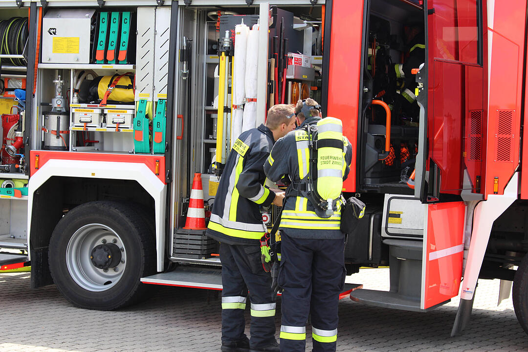 Feuer auf Fabrikgelände in Zirndorf