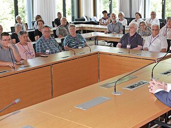 Im Fraktionssaal fand die Diskussionsrunde statt.