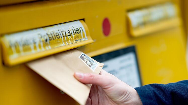 Post von 1986: Seniorin (77) findet alten Brief im Postkasten