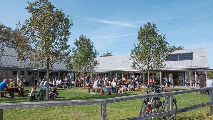 Besucher sollen sich in der Rh&ouml;n wohlf&uuml;hlen, dabei allerdings der Natur nicht schaden.  Foto: Sonja Demmler