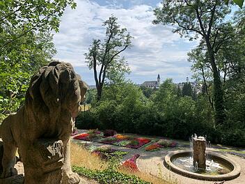 Blick vom Bürgerpark Theresienstein auf die Stadt Hof.