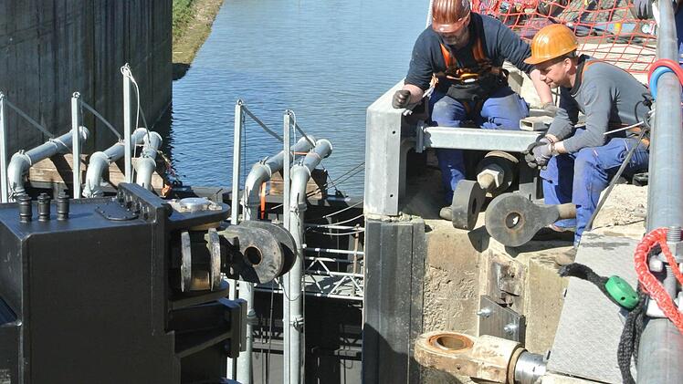 Bloß langsam bewegen das Ding. Geduld ist oberste Tugend.