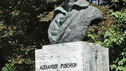 Alexander Puschkin (Denkmal in Weimar in der Nähe der Anna-Amalia-Bibliothek)Foto: Jochen Berger