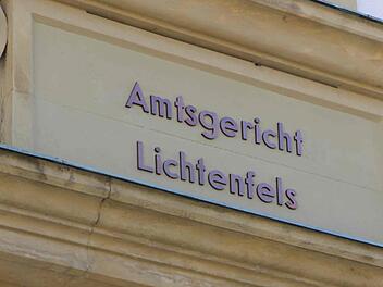 Vor dem Amtsgericht Lichtenfels musste sich ein junger Mann verantworten, der sich mit Kindern zum Wodka-Saufen verabredet hatte. Foto: Archiv