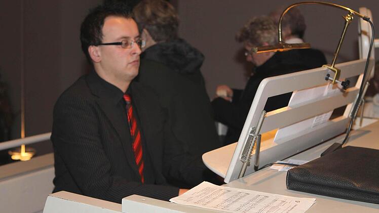 Organist Christian Weiß war bei mehreren Stücken gefragt.