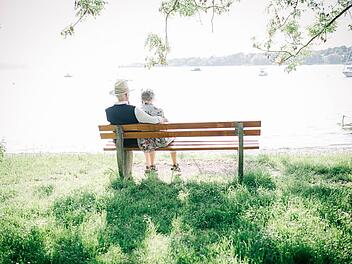 Die Bachmanns genießen die Zeit am Starnberger See. Foto: Manuel Stark