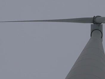 Wenn es nach den Welsberger geht, könnten sie mit drei Windrädern vor ihrem Ort leben. Das haben sie am Mittwoch bei der Info-Veranstaltung der Gemeinde klar gemacht. Foto: Berthold Köhler