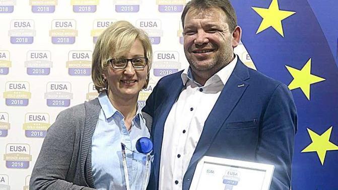 Karsten und Doris Höhlein bei der Preisverleihung in Lyon Foto: privat