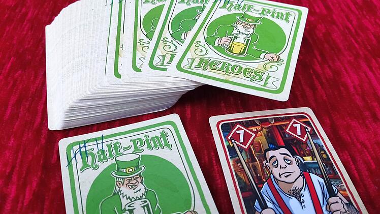 Spiele-Test Half-Pint Heroes: „Half-Pint Heroes“: Rezension des Kneipen-Kartenspiels