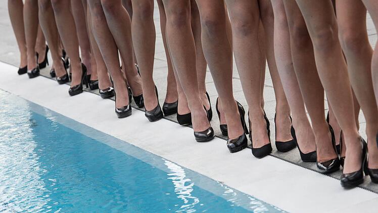 In Rust wird dieser Tage um die Krone der neuen "Miss Germany" gekämpft. Und angeblich geht es nicht mehr nur um schöne Beine. Foto: Patrick Seeger,dpa