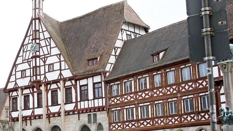 Die Mehrheit des Forchheimer Stadtrates fordert eine Sondersitzung zum Thema Rathaus. Foto: Josef Hofbauer