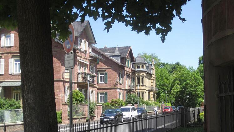 Weitgehend original erhalten ist dieser Bereich der Frühlingstraße