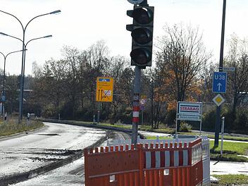 Der Berliner Ring in Bamberg ist derzeit eine Baustelle. Auch das Abbiegen zur Brose Arena an der Forchheimer Straße ist nicht mehr möglich.  Foto: Ronald Rinklef