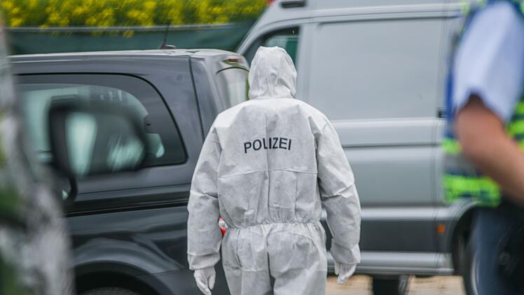 Frauenleiche in Auto entdeckt