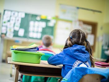 Kinder, die jetzt die vierte Klasse absolvieren, haben in den vergangenen zwei Jahren monatelange Lockdowns, Wechselunterricht sowie quarantänebedingte Klassenschließungen miterlebt.