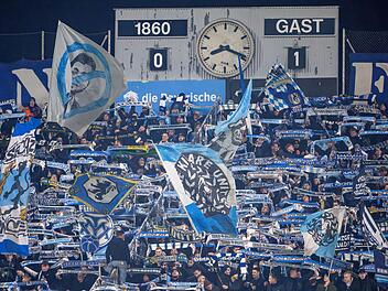Die Atmosphäre im Stadion an der Grünwalder Straße gleicht oft einem Hexenkessel - unabhängig vom Spielstand.
