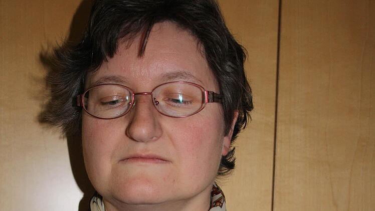 Sabine Paulus gefällt das Bibel lesen derzeit nicht so gut.