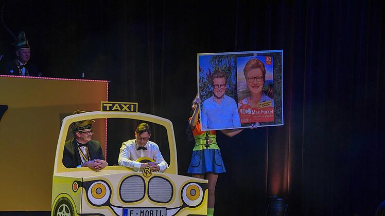 Prunksitzung 2020 der Coburger Narrhalla: Pitt Kammerscheid (links) und Thomas Eck im "Taxi"Ronald Rinklef