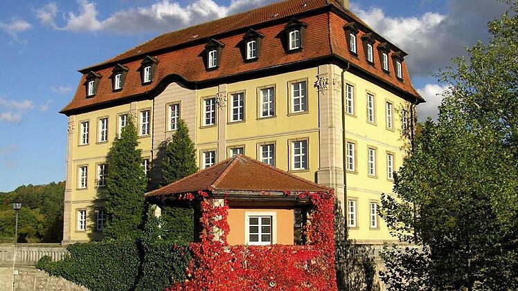 Im Dach des Gleisenauer Schlosses lagerten einst Unterlagen, die heute Geschichte beschreiben könnten. Doch sie sind weg, verbrannt. Foto: Archiv