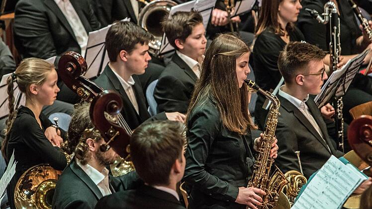 Impressionen vom Oster-Konzert des Jugend-Symphonie-Orchesters Oberfranken im Coburger KongresshausFoto: Jochen Berger