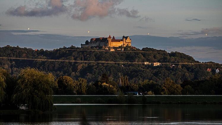 Blick zur Veste Coburg Mitte September vom Goldbergsee ausFoto Jochen Berger