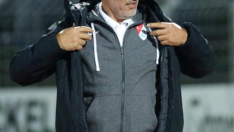 Hat seine Hausaufgaben gemacht: Hasan Kivran, Vorstandsvorsitzender von Türkgücü München.  Foto: foto2press/Frank Scheuring