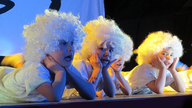 Eine Menge geboten war beim Showtanz-Festival in Ebenhausen. Foto: Doris Bauer