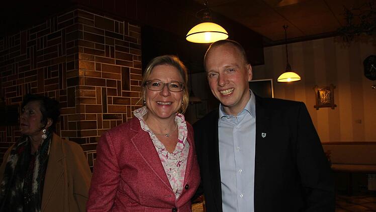Thomas Löffler mit Gemeinderätin Angela Wieland Foto: Veronika Schadeck