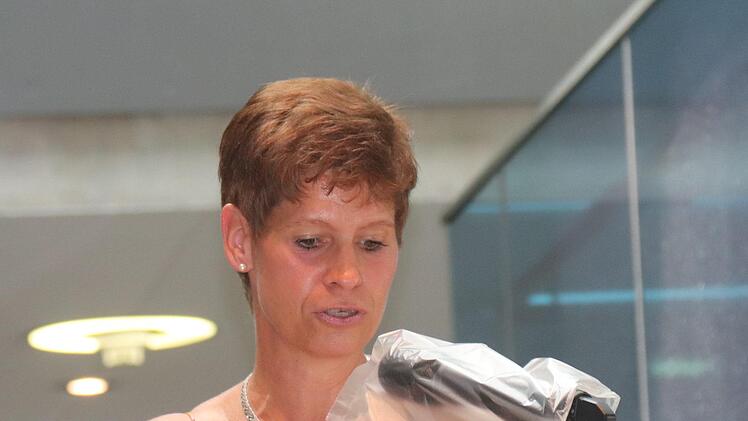 Sonja Lang überbrachte die Glückwünsche des Elternbeirats.