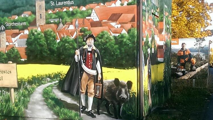 Die Wegefortsetzung kam auf Initiative der Stadt zustande. Die irritierende Stihl-Werbetafel im Hintergrund wird im Übrigen auf Intervention unserer Redaktion in den nächsten Tagen an anderer Stelle des Baywa-Zaunes angebracht.
