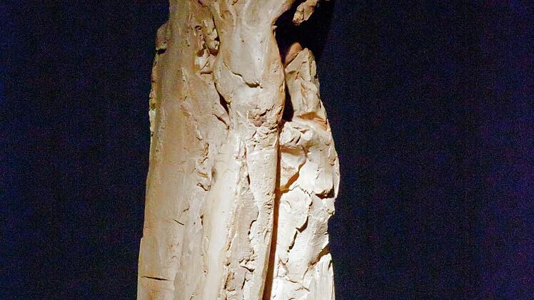 Ann Wolff: "Stabat Mater", 2000, Gips