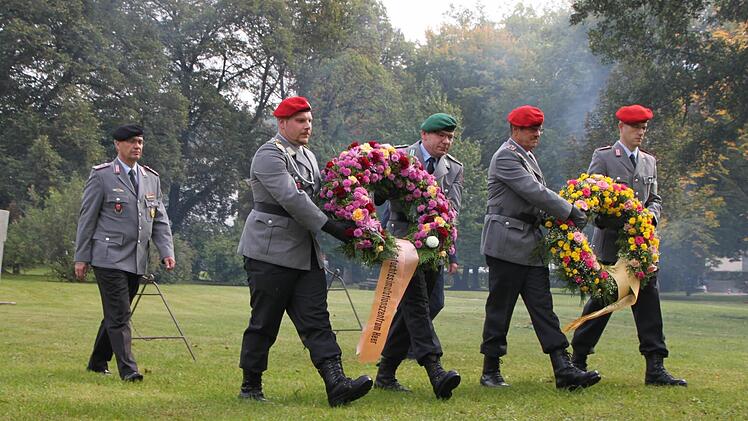 Feierliche Zeremonie zum 40-jährigen Bestehen der Reservistenkameradschaft Bad Brückenau Foto: Ulrike Müller