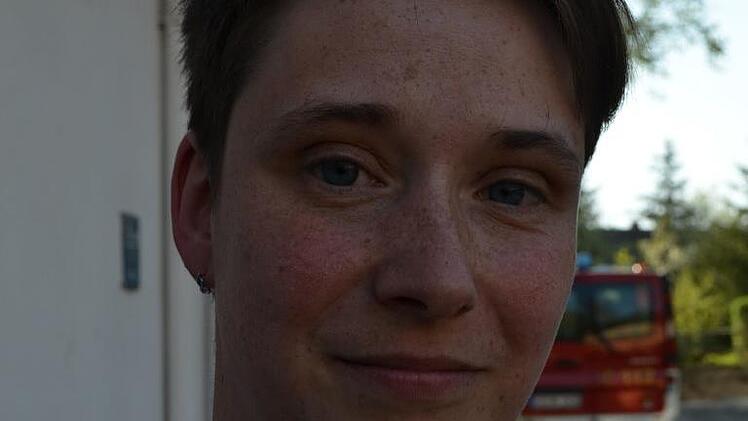 "Trotz der vielen Ausbildungen, die ich abgeschlossen habe, fühle ich mich nicht respektiert als Frau in der Feuerwehr. Wir sind vier Frauen und 21 Männer bei der aktiven Wehr", sagt Stefanie Friedrich, Gestungshausen. Foto: Gabi Bertram