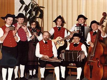 Die Trachtenmusiker 1975 Foto: privat