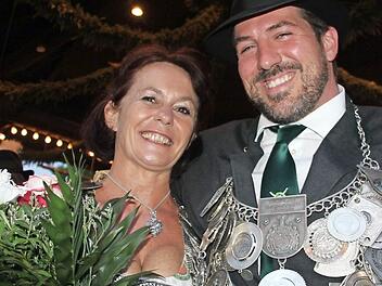 Sie freuen sich auf die kommende Schützensaison: Schützenkönigin Ute Wittig mit dem Regenten Hans Dreyer. Fotos: Veronika Schadeck