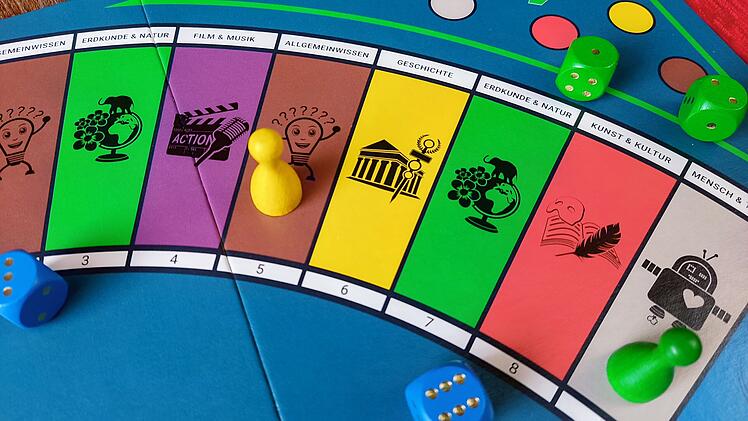 Alleswisser - Das Brettspiel im Test: Quizspiel mit App statt Fragekarten