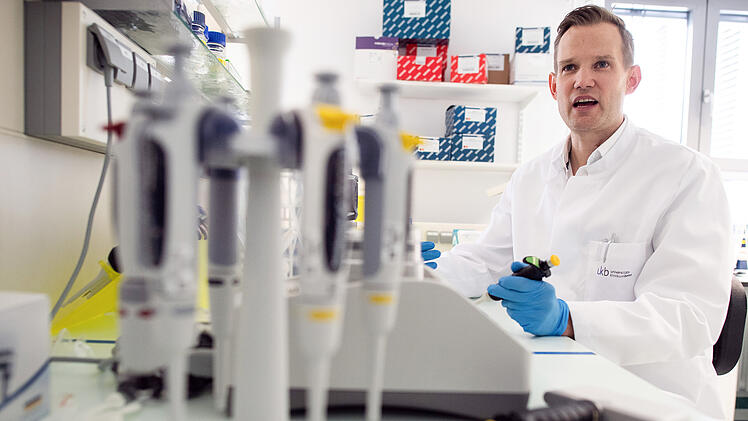 Direktor des Instituts Virologie der Uniklinik Bonn