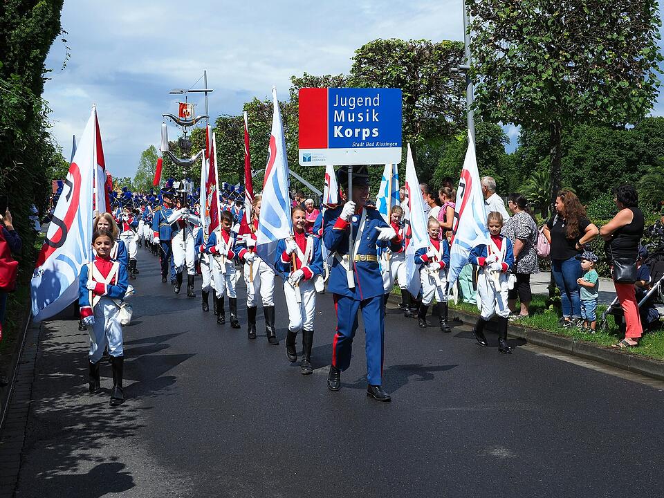 Großer historischer Festzug durch Bad Kissingen!