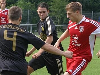 Der Eberner Spielführer Christian Ammon (rechts) gehört mit sechs Treffern zu den torgefährlichsten Spielern seiner Mannschaft.