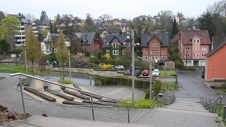 Blick vom Kunstverein zur Leopoldstraße. Foto: Simone Bastian
