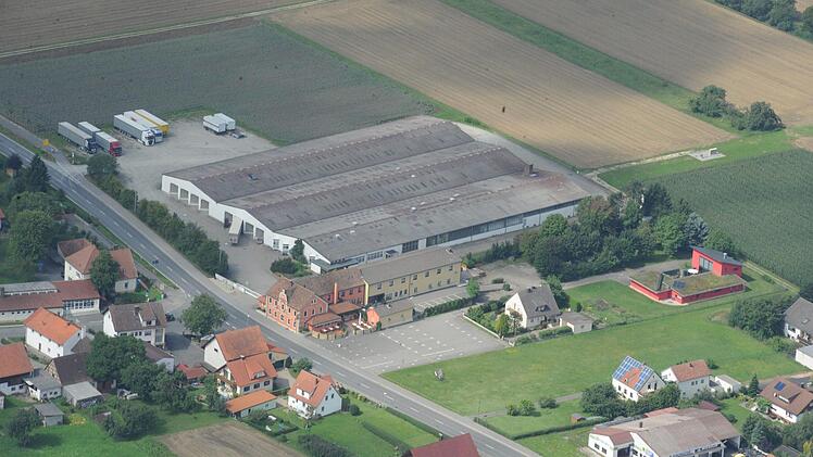 Diese Hallen muss die Firma CS-Trans im Jahr 2020 verlassen. Foto: Ronald Rinklef