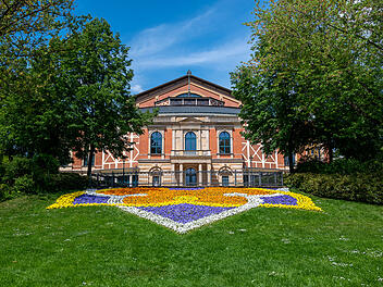Festspielhaus auf dem Grünen Hügel in Bayreuth
